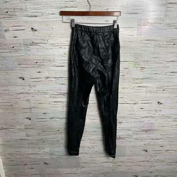 Aritzia wilfred free faux black leather pants size  00 - Picture 7 of 8